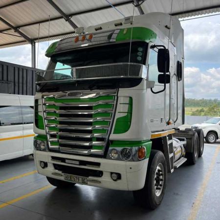 Freightliner Argosy Detroit 12.7